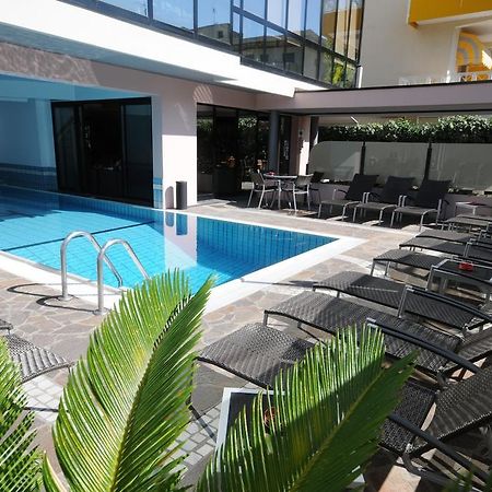 Hotel Ambassador Riccione Exteriör bild