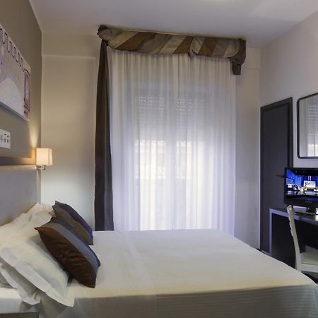 Hotel Ambassador Riccione Rum bild