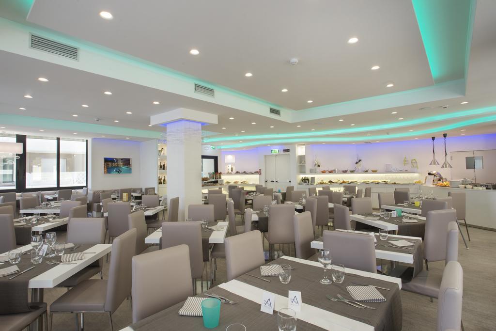 Hotel Ambassador Riccione Exteriör bild