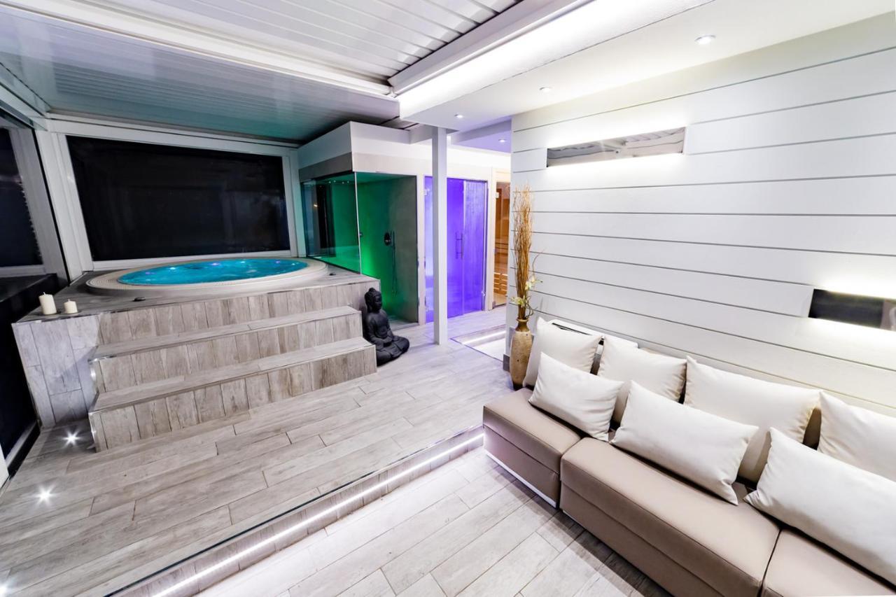 Hotel Ambassador Riccione Exteriör bild